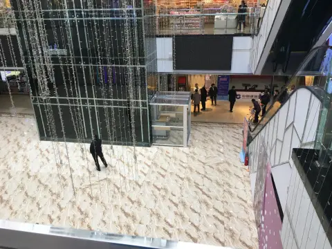 宏祥购物商场